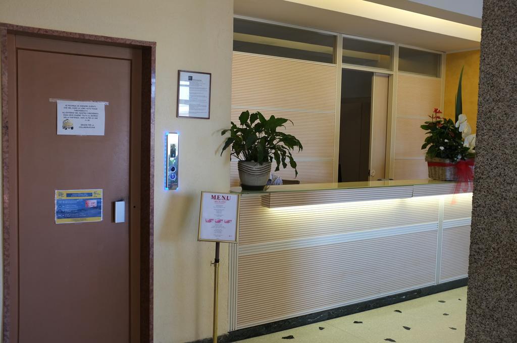 Hotel Palace Varazze Ngoại thất bức ảnh