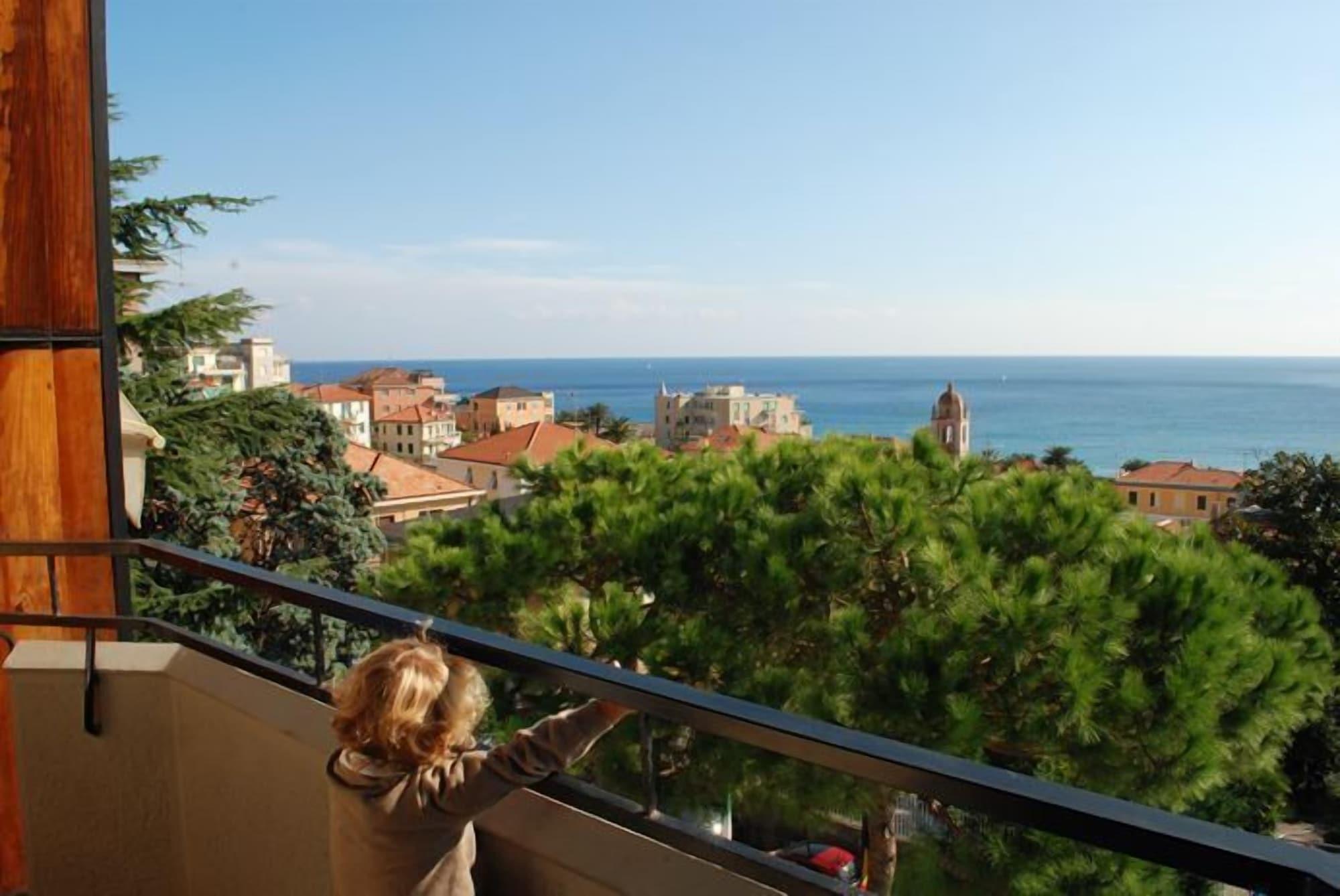 Hotel Palace Varazze Ngoại thất bức ảnh