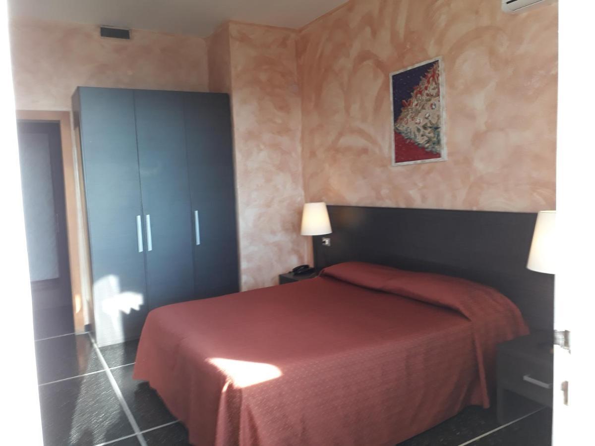 Hotel Palace Varazze Ngoại thất bức ảnh