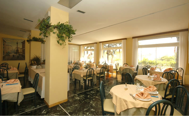 Hotel Palace Varazze Ngoại thất bức ảnh