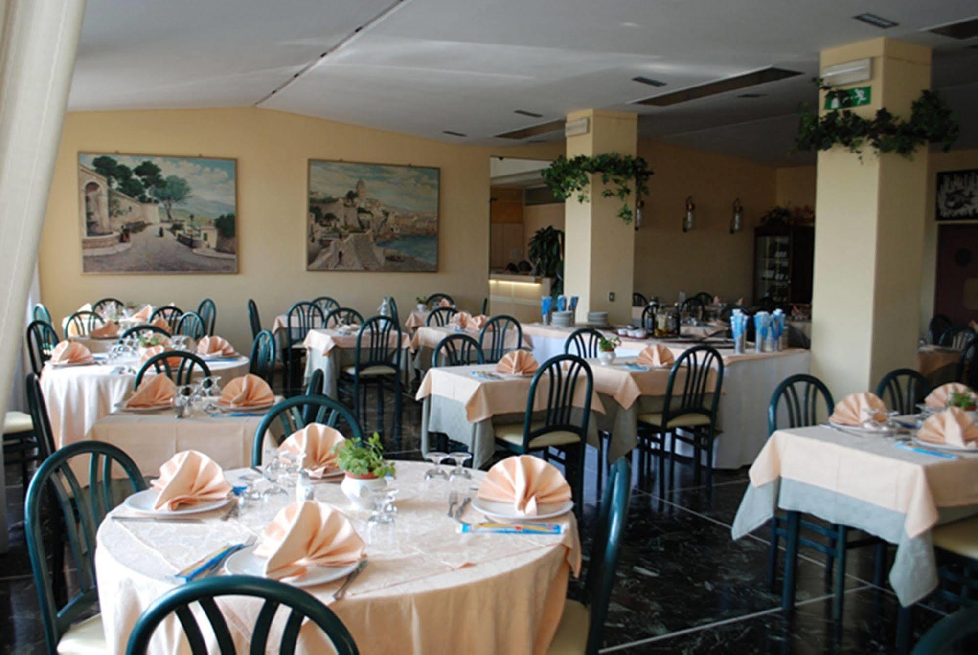 Hotel Palace Varazze Ngoại thất bức ảnh