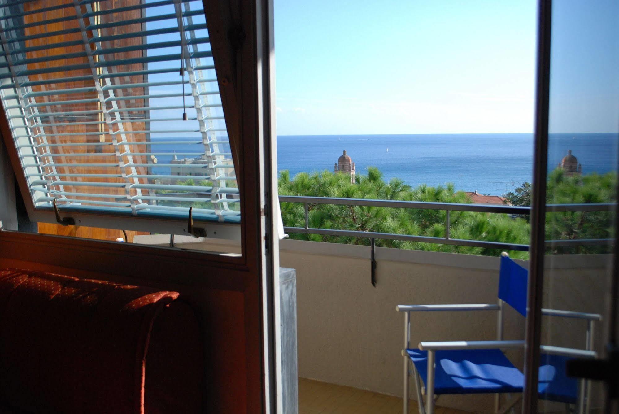 Hotel Palace Varazze Ngoại thất bức ảnh